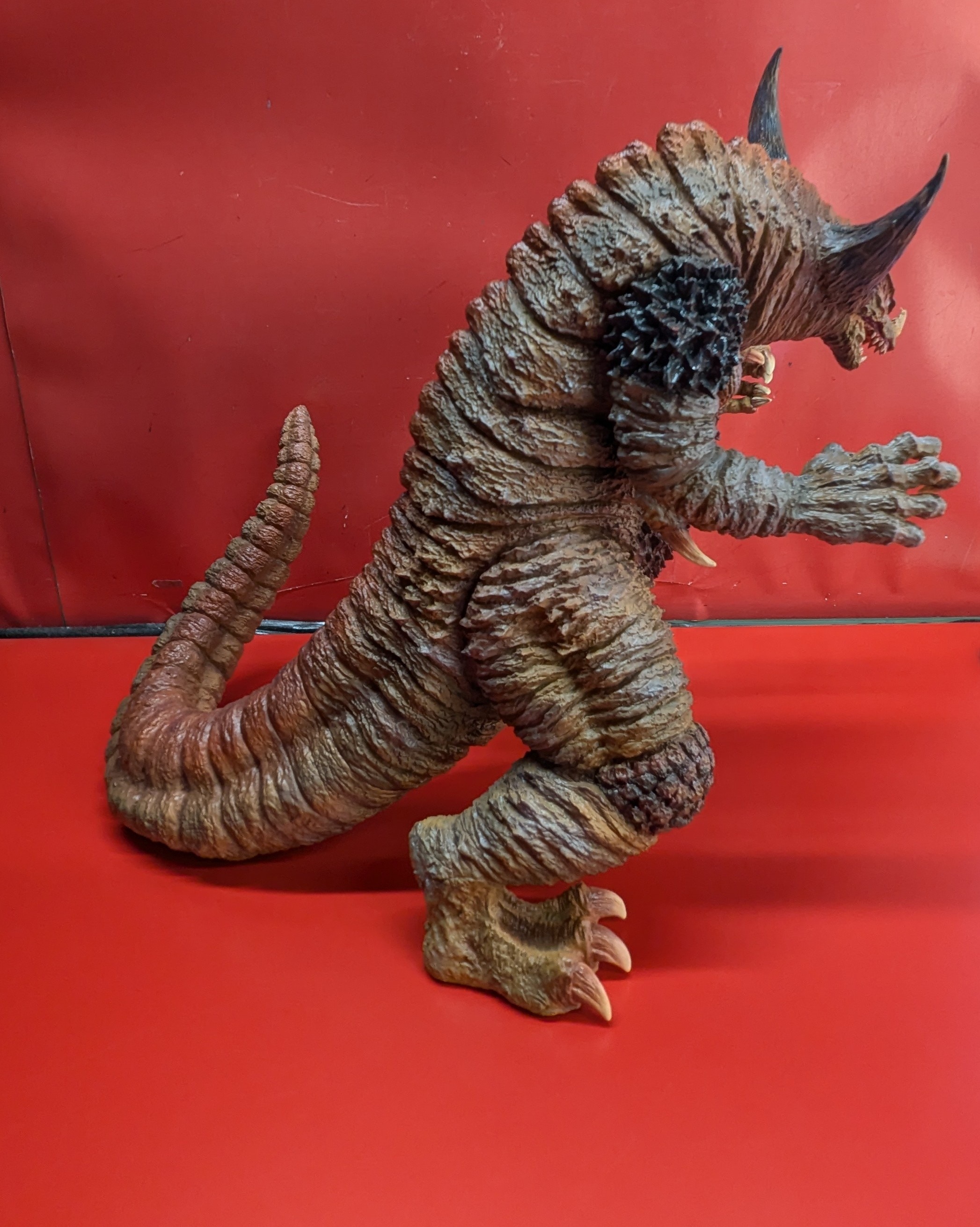 ゴモラ ACRO KAIJU REMIX SERIES 彩色済み完成品 ソフビ 怪獣 ウルトラマン フィギュア 原型 山脇 隆 氏 ::  Yahoo!Auction｜DEJAPAN - Bid and Buy Japan with 0% commission