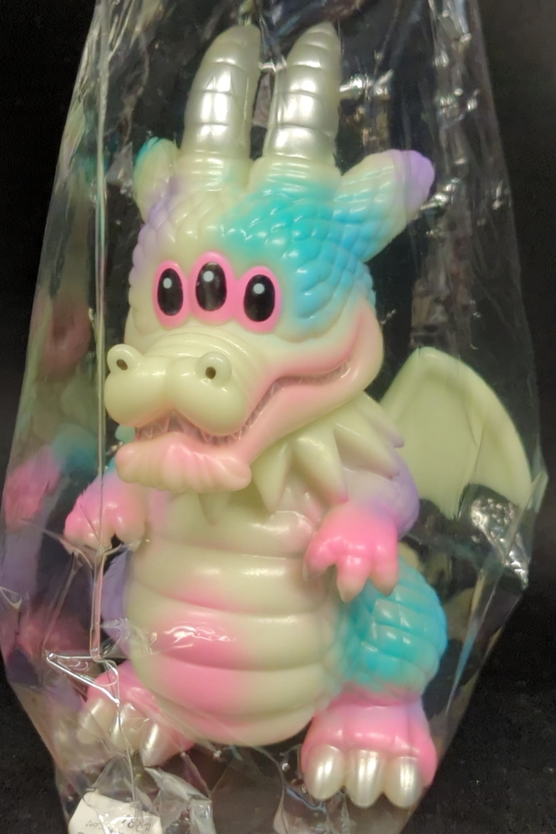 ART JUNKIE カームドラゴン 蓄光 | まんだらけ Mandarake