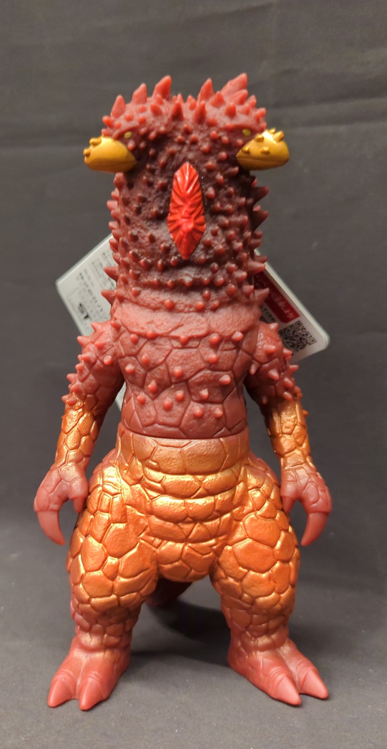 タグ付き ベムラー 40 旧 ウルトラ怪獣 タグ バンダイ ウルトラ怪獣  