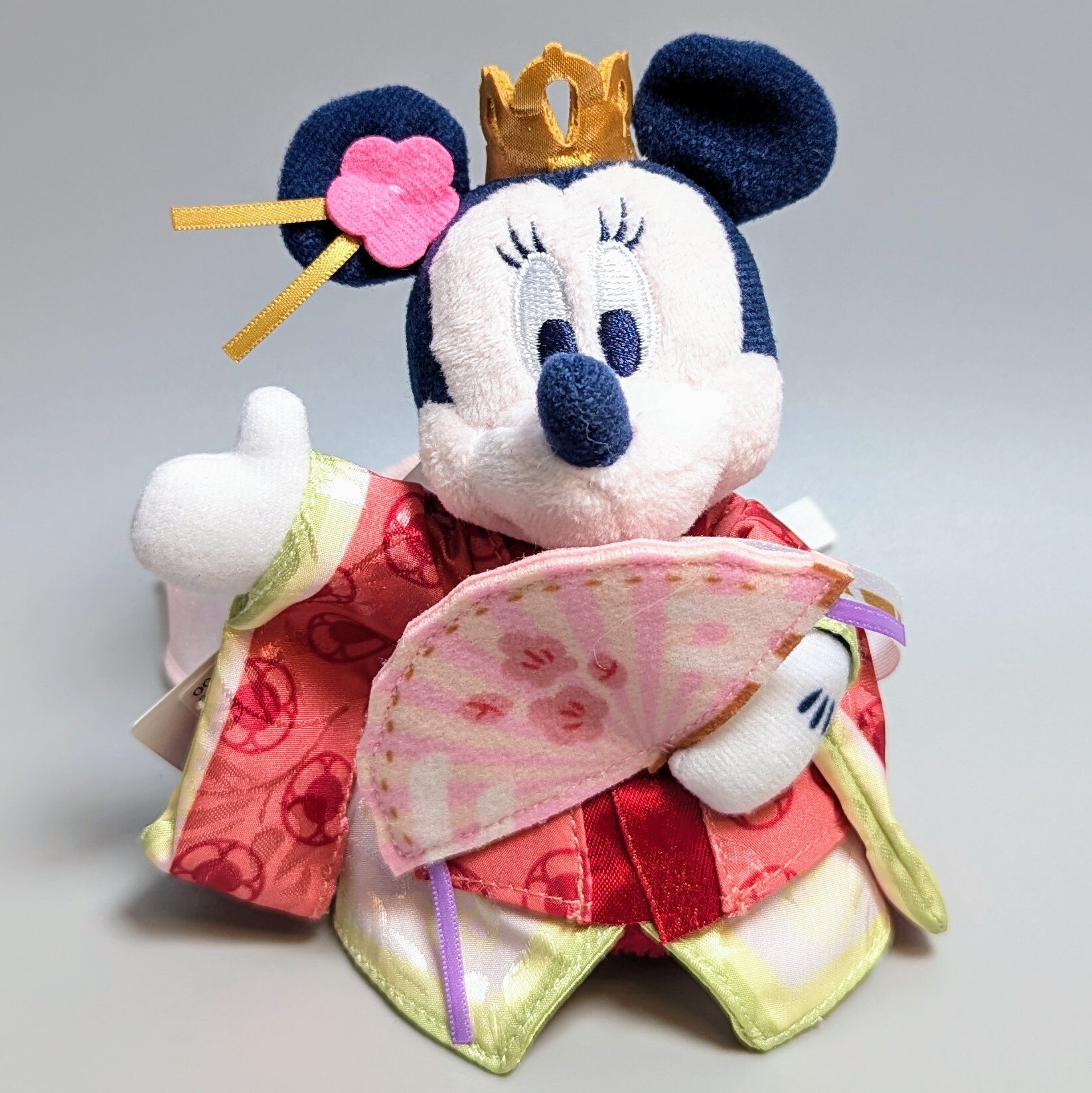 TDLぬいぐるみバッジ 和服のミッキーマウス&ミニーマウス 日本風の袴と着物