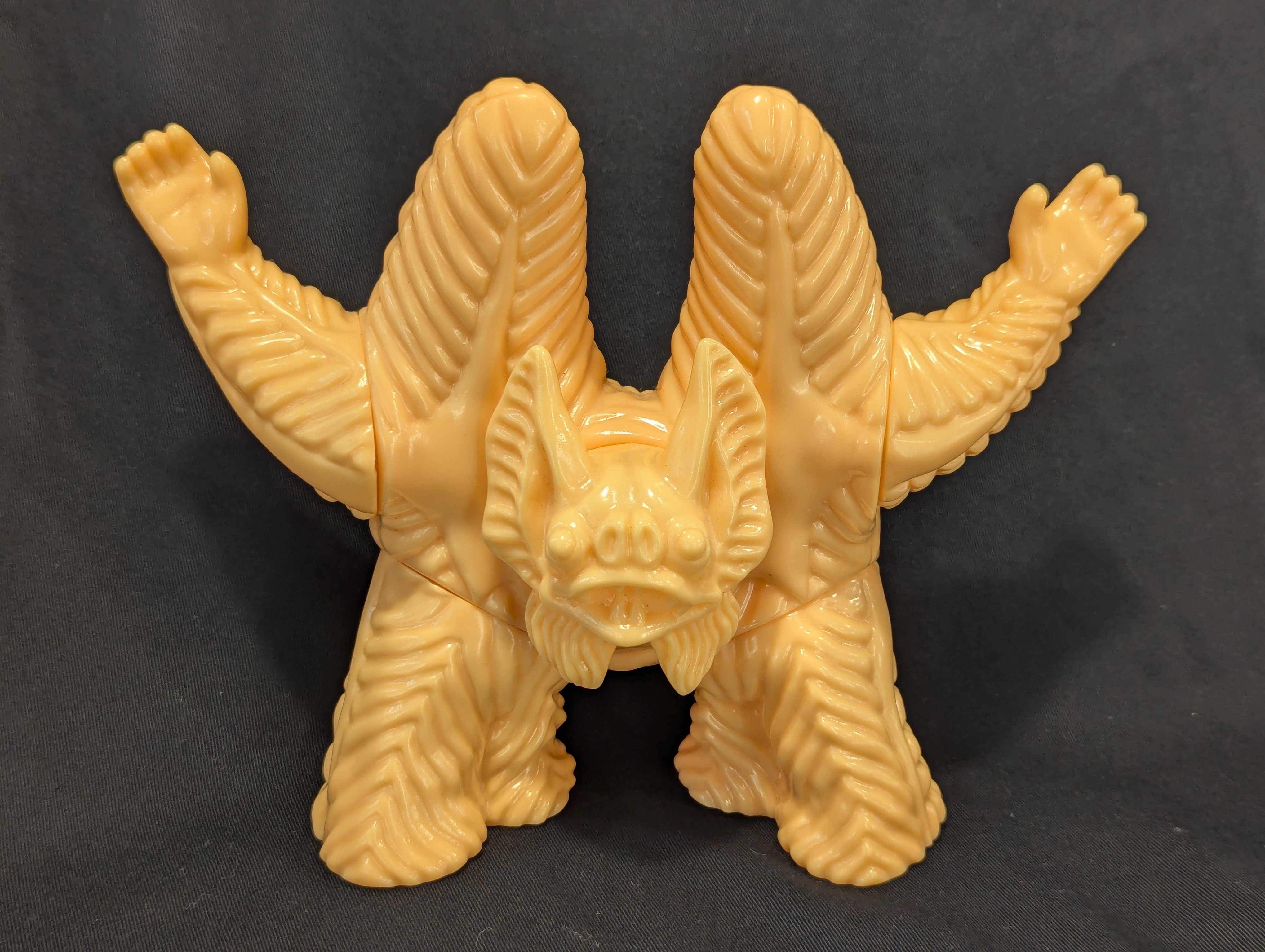 M1号 『ペスター』蓄光 ウルトラマン（開封済み・本体のみ）2000年