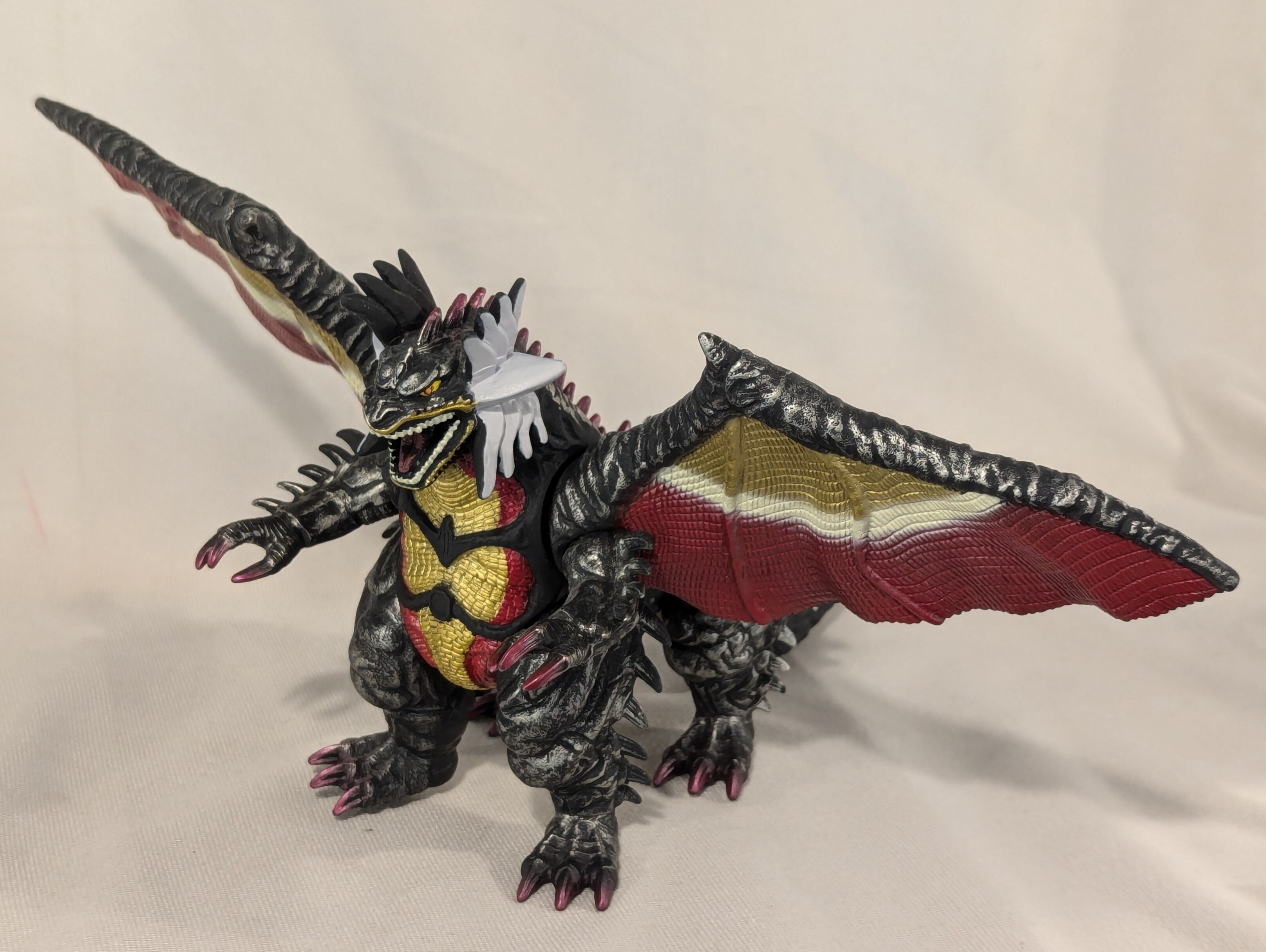 ウルトラマンガイア ウルトラ怪獣ゾグ(第二形態) ソフビ人形