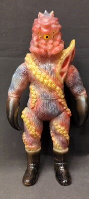 ヤモマーク バルタン星人Jr　大怪獣シリーズ 蓄光 ヤモマーク バルタン星人Jr 大怪獣シリーズ 蓄光 2019年11月19日17時
