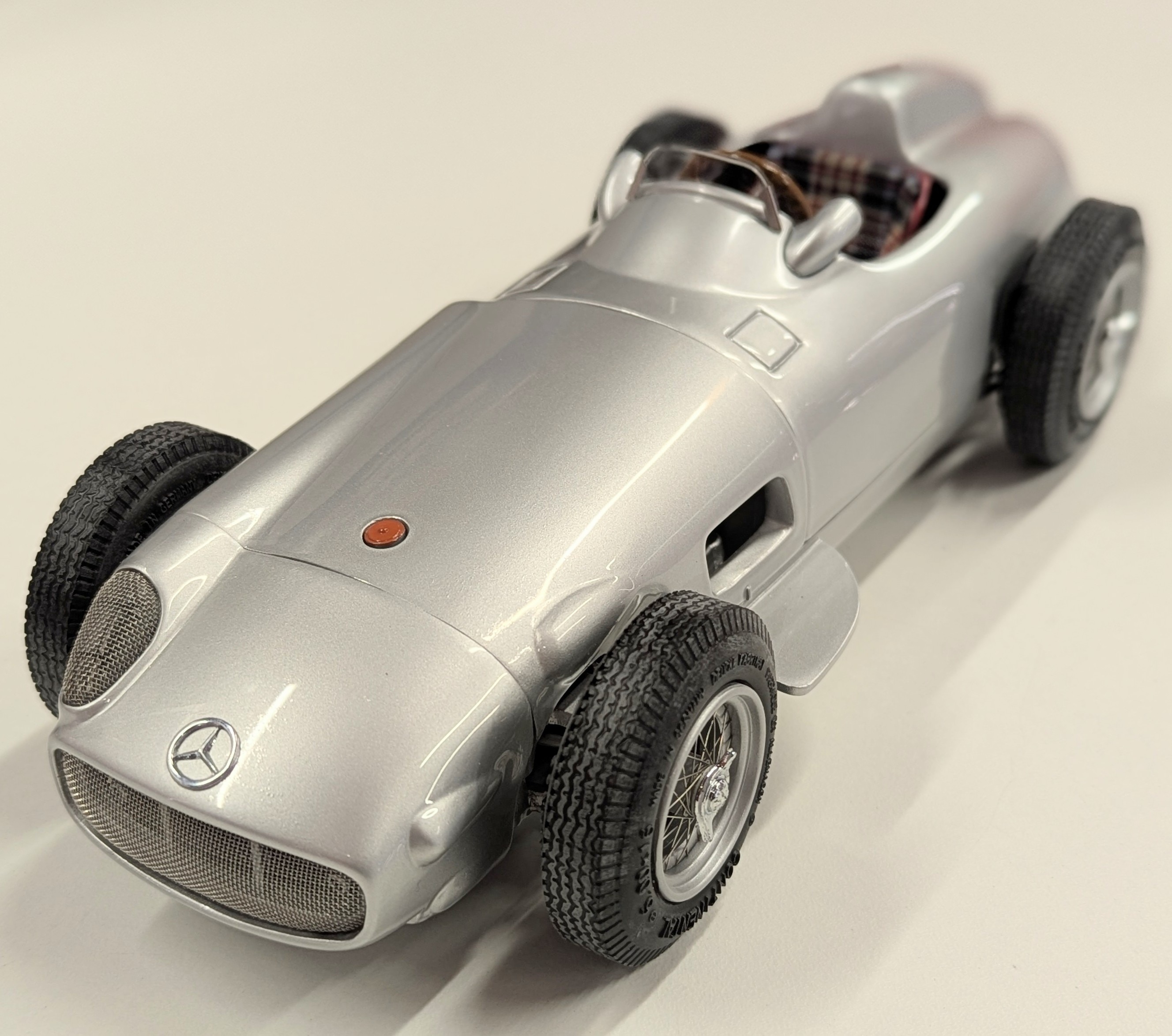 CMC 1/18 Mercedes-Benz W196 Silberpfeil Monoposto - Flèche D'argent - Neuf