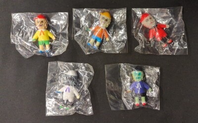 REALHEAD/SKULL TOYS ドクロックスマン(黒成型/金/紫塗装/マント