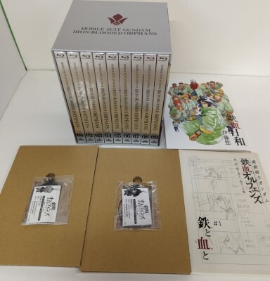 新品未開封⭐︎機動戦士ガンダム 鉄血のオルフェンズ　全巻セット〈特装限定版〉 Amazon.co.jp: 機動戦士ガンダム 鉄血のオルフェンズ 弐 【特装