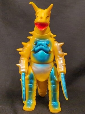 新品未開封　送料込　ブルマァク　怪獣　新・復刻版怪獣シリーズ　アギラ（蓄光版） otakick-y_otakickultraretro306