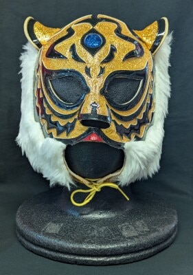 製造中止したキャラクタープロダクト製造　タイガーマスク　プロレスマスク　金ラメ 製造中止したキャラクタープロダクト製造 タイガーマスク