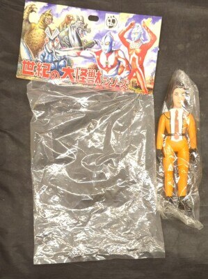 マーミット KAIJU アンドロイド少女ゼロワン(リアルソフビ塗装済み完成