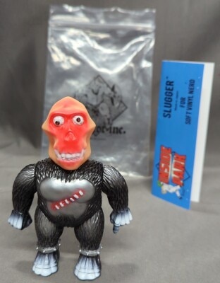 REALHEAD/SKULL TOYS ドクロックスマン(黒成型/金/紫塗装/マント付