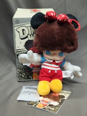 POPMART×DIMOO WORLD VINYL PLUSH KEYCHAIN Minnie's Balloon