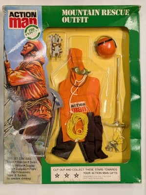 (COSTUME)