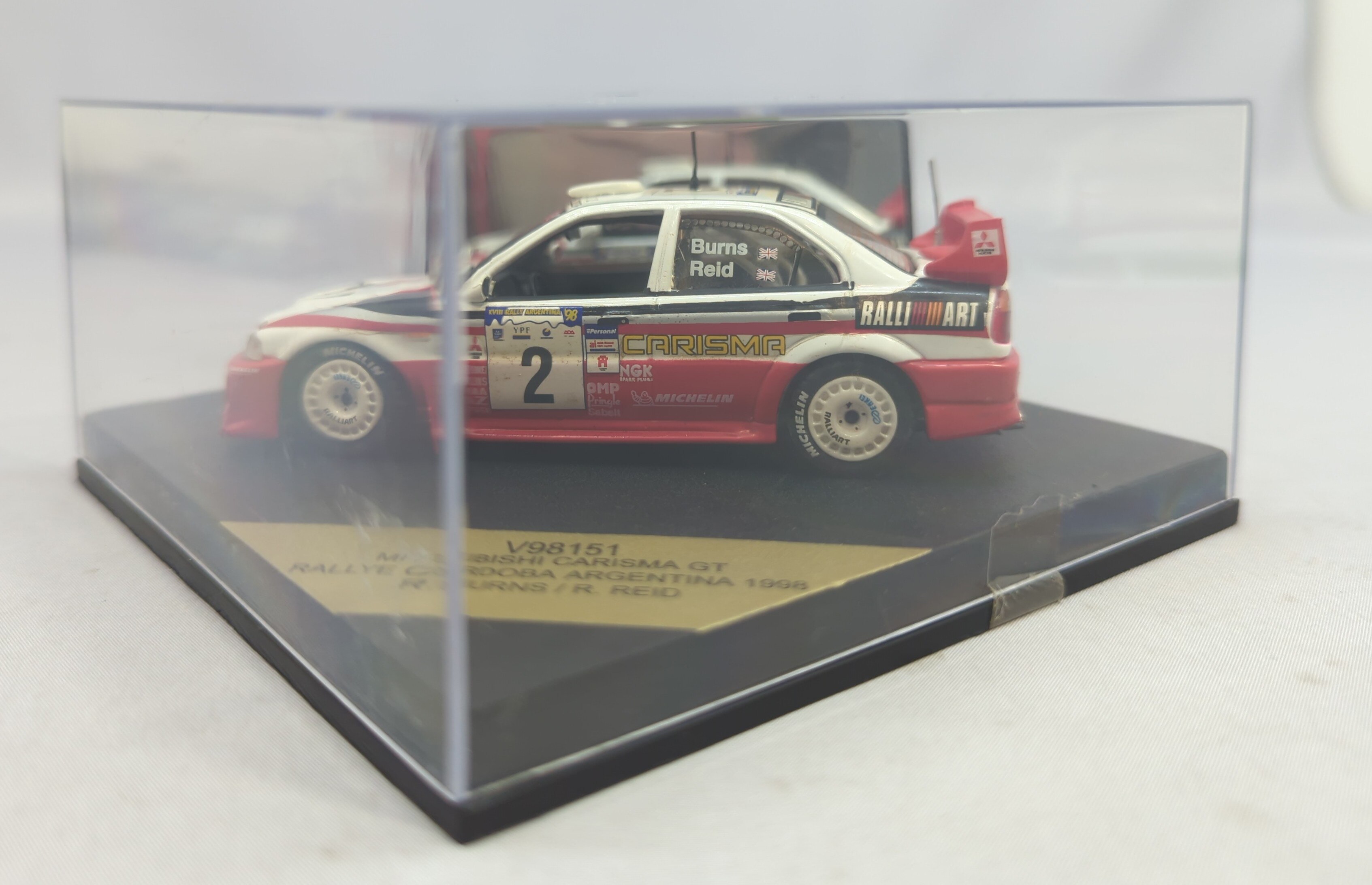 VITESSE 1/43 MITSUBISHI CARISMA GT RALLYE CORDOBA ARGENTINA 1998 V98151
