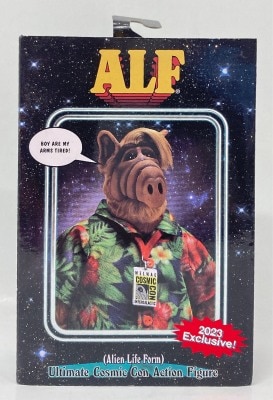 ULTIMATE COSMIC CON ACTION FIGURE