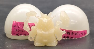バンダイ 光るSDガンダムの卵 SDガンダム νガンダム 蓄光