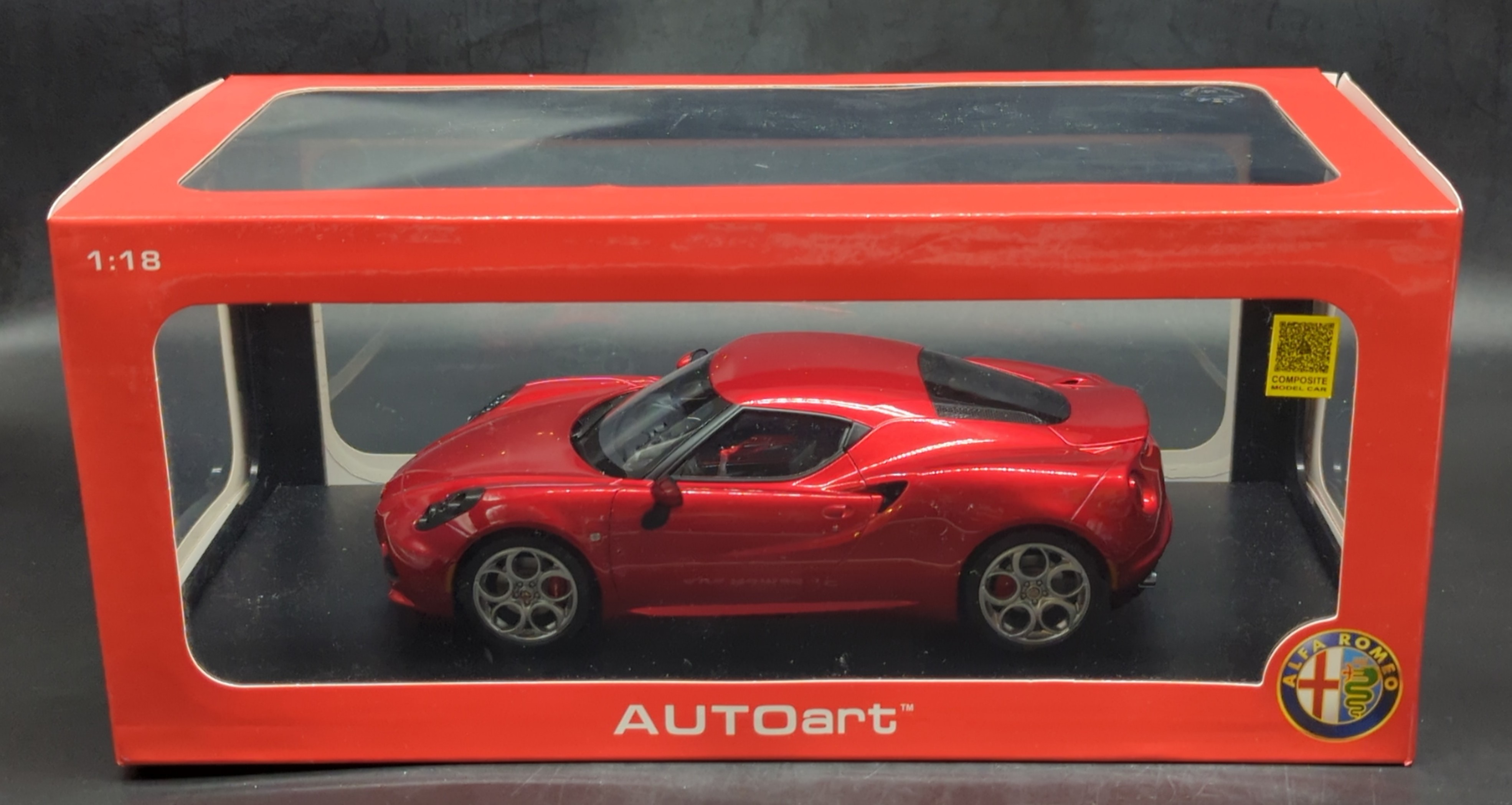 AUTOart 1/18 ALFA ROMEO 4C RED 70186