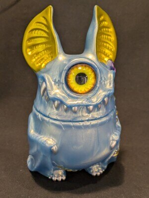 UNDEAD TOYS