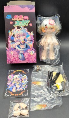 MADE IN HEAVEN Kukaka cafe series Ball jointed Doll Mimi Bee