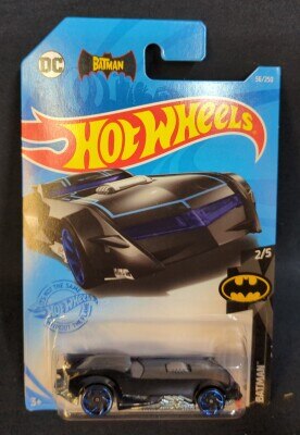MATTEL BATMAN 2/5 HOT WHEELS THE BATMAN BATMOBILE 56/250