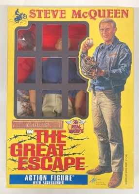 ACTION FIGURE WITH ACCESSORIES