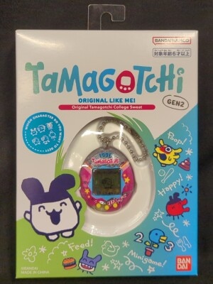 BANDAINAMCO TAMAGOTCHI GEN2 ORIGINAL TAMAGOCHI College Sweat