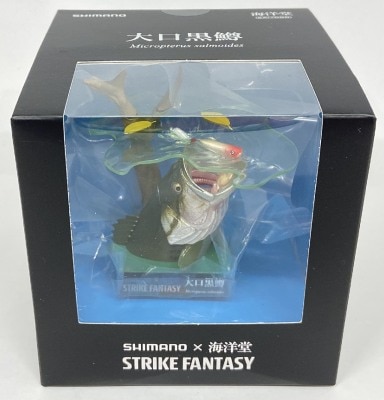 Kaiyodo STRIKE FANTASY Black Bus Completed Product