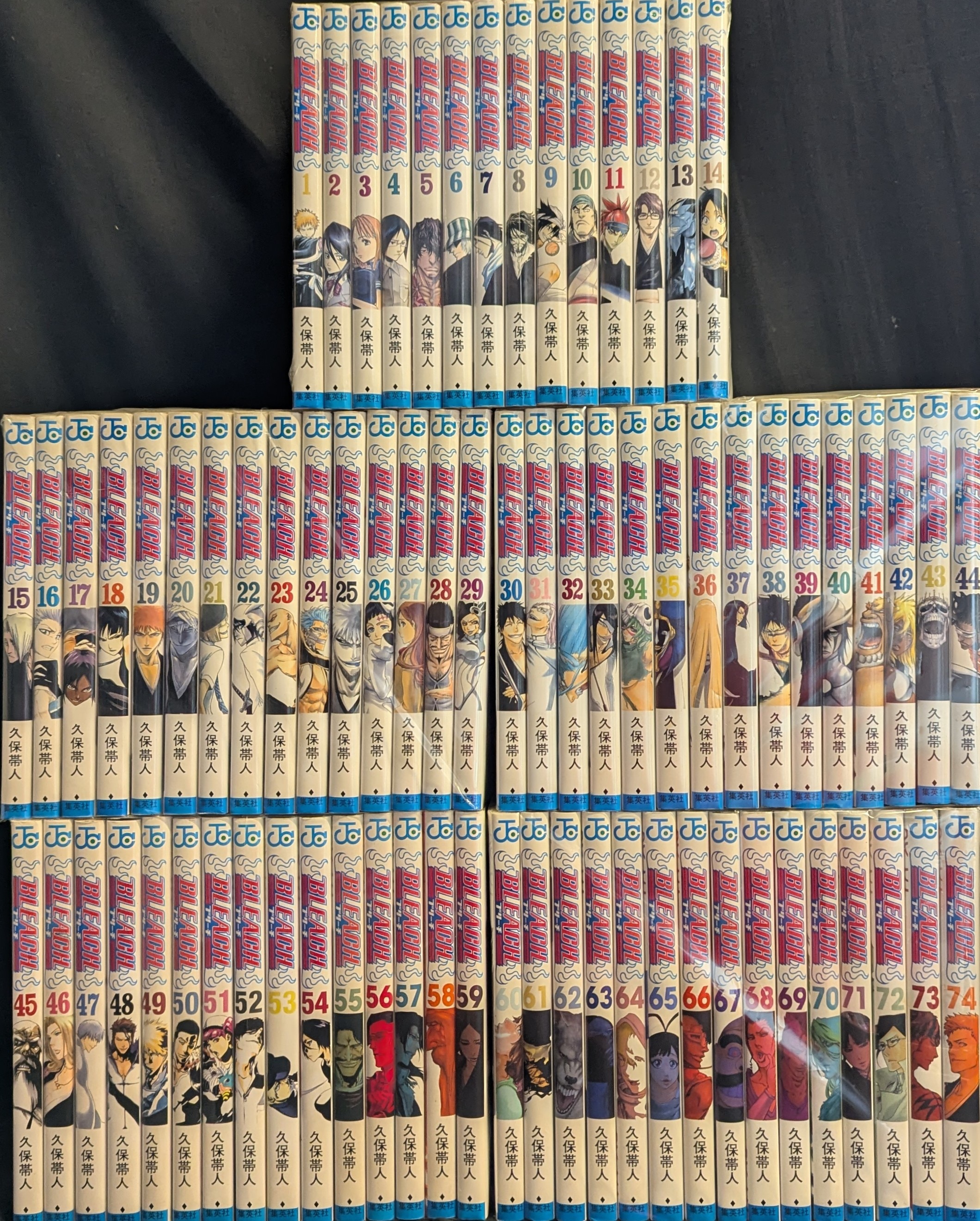 SHUEISHA JUMP COMICS Kubo Taijin!!) BLEACH complete 74 volume set