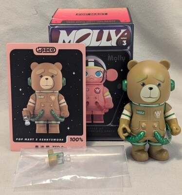 POP MART MEGA SPACE MOLLY 100% Series 3 Kennyswork Ted 2