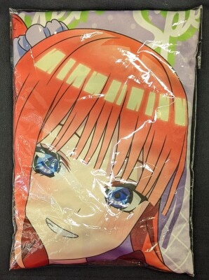 ディ・テクノ 特大タペストリー 中野二乃 いちごルームウェア 2 /五等分の花嫁∽