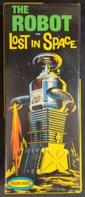 PLAYING MANTIS ALL PLASTIC ASSEMBLY KIT THE ROBOT / FROM LOST IN SPACE、