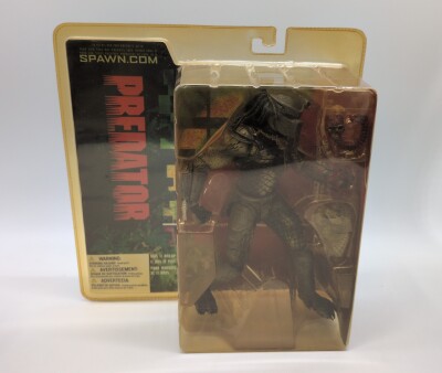 McFARLANE TOYS ALIEN AND PREDATOR PREDATOR 6インチ