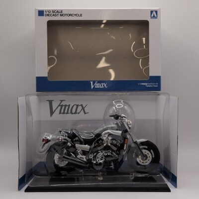 アオシマ 1/12 YAMAHA Vmax ニューシルバーダスト