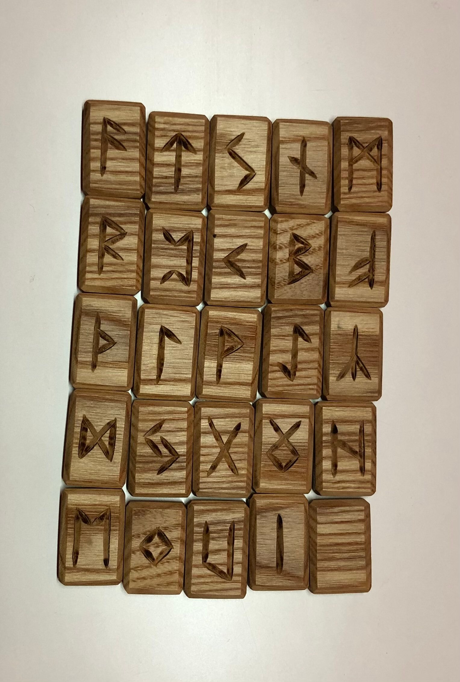 ルーンチップ(木工ハンドメイド) ルーンチップ(木工ハンドメイド)