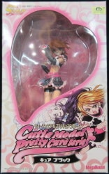 A cutie model / two persons are プリキュアs. 