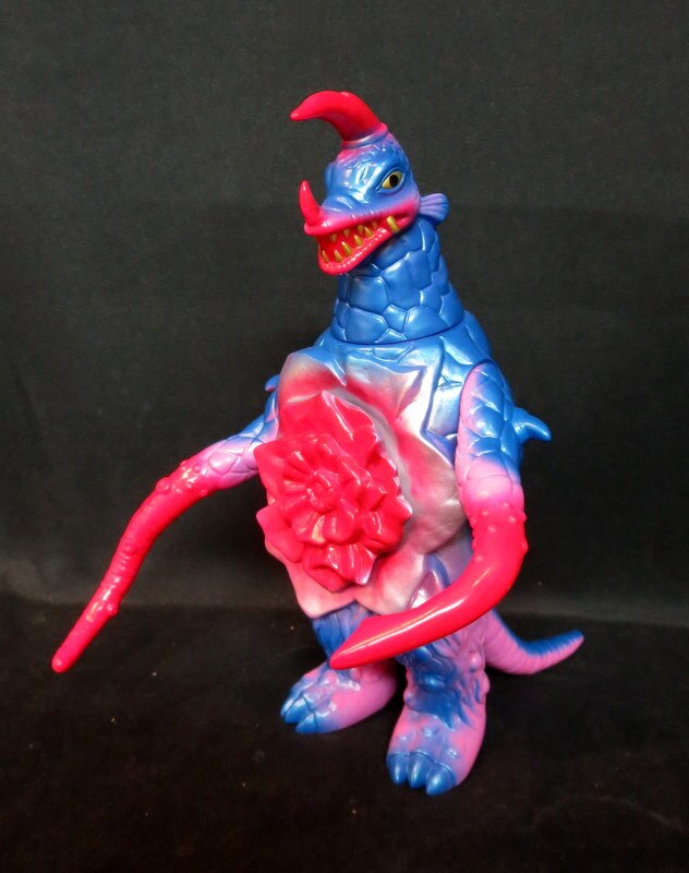 やまなや怪獣郷アストロモンスソフビ