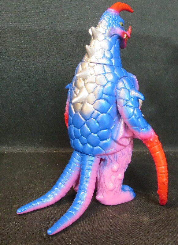 やまなや 【怪獣郷/ウルトラマンタロウ アストロモンス/桃色成型/青