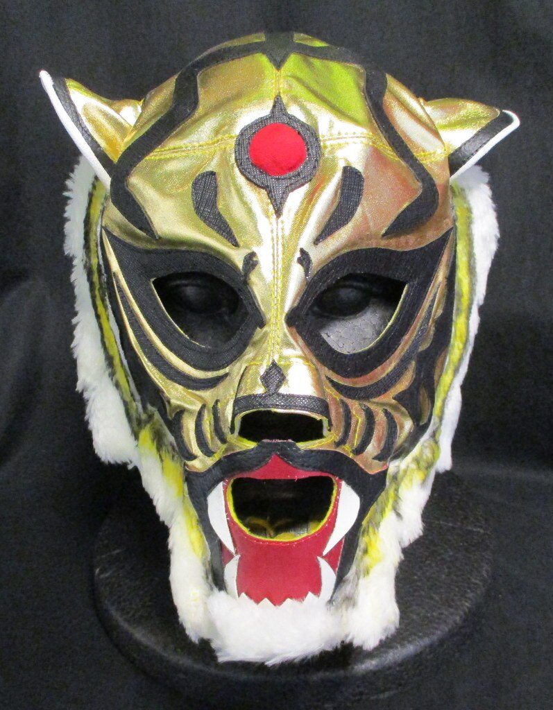 プロレスマスク 【初代タイガーマスク(金×黒フチ・牙付き)】タグなし 