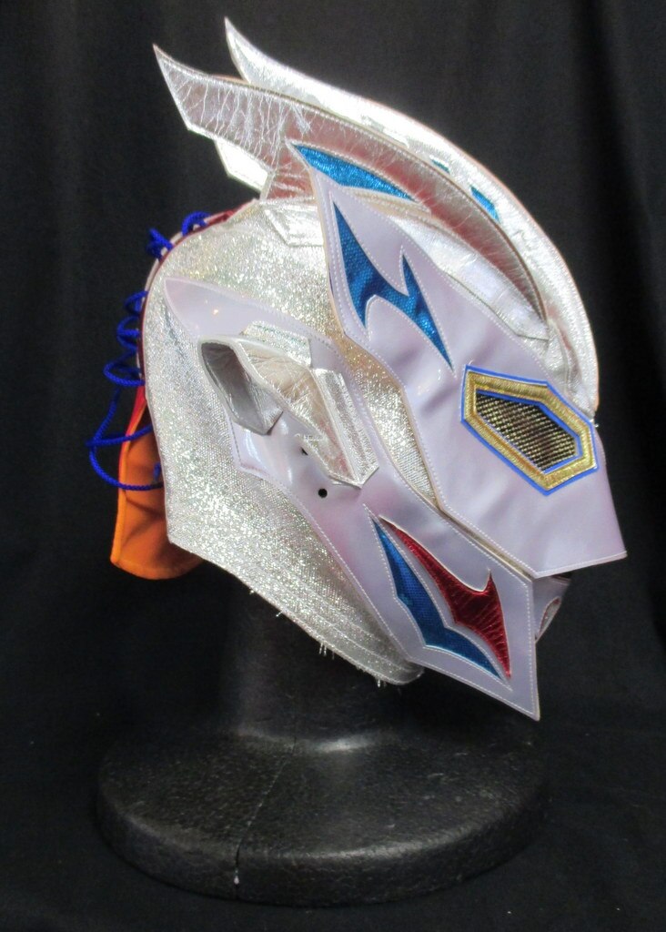 プロレスマスク 【ウルトラマンロビン (銀ラメx青金フチ)】タグ無し サイン入り 本人使用 | まんだらけ Mandarake