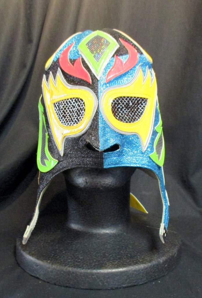 スペルデルフィン大阪プロレス時代のマスク