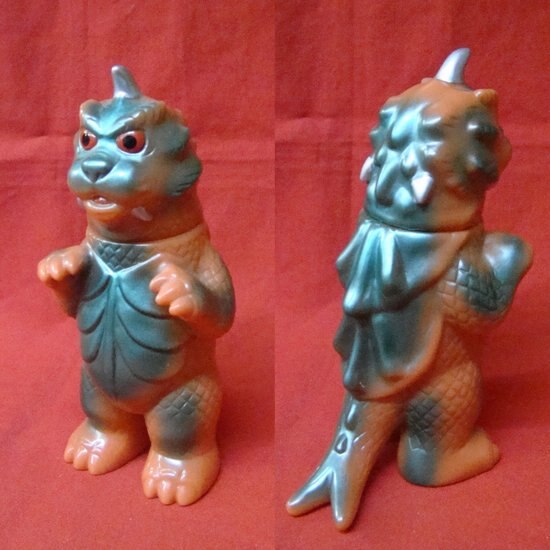 U S Toys ウルトラq大怪獣シリーズ ゴメス オレンジ成型 赤目 角銀 メタ緑 ウルトラq大怪獣シリーズ まんだらけ Mandarake