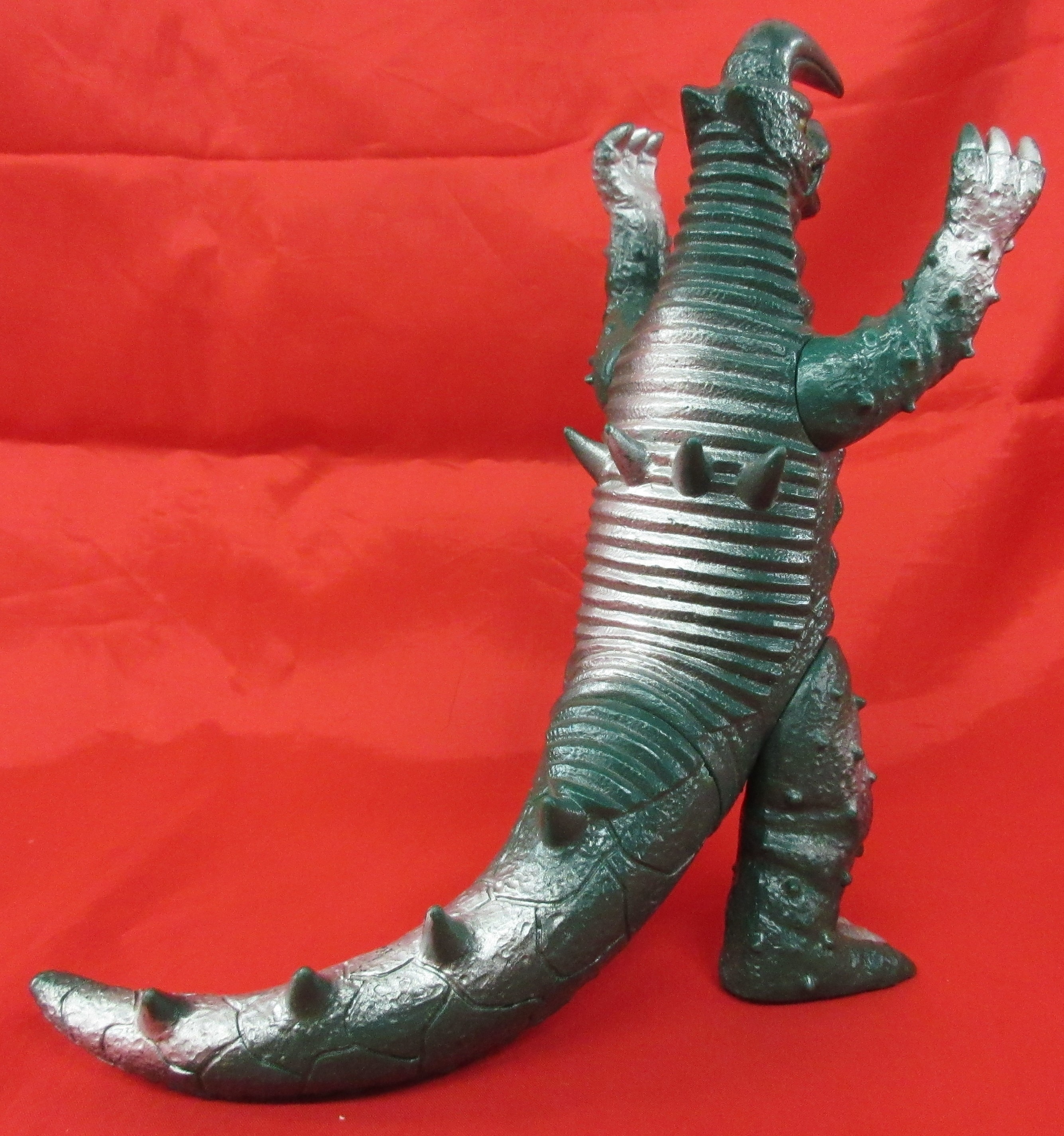 ポピー キングザウルス 帰ってきたウルトラマン ブラックキング