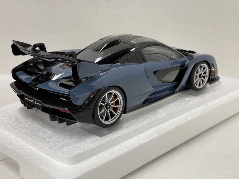 AUTOart 1/18 マクラーレン セナ パール・グレー 完成品 76077 :20240203231656-01657:通販専門SHOP-KT  - 通販 - Yahoo!ショッピング - ゲーム、おもちゃ