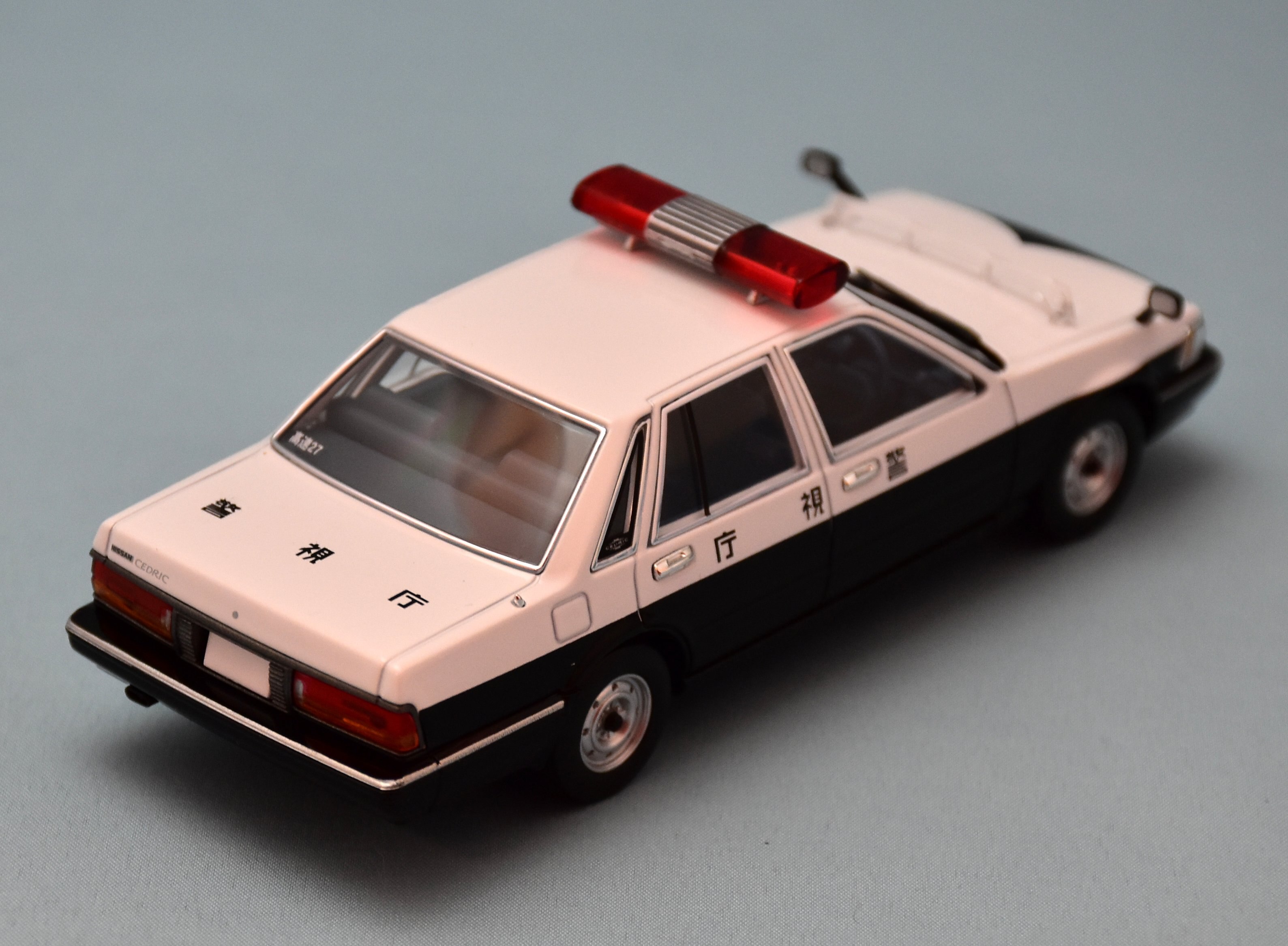 TOMYTEC 1/43 TOMICA LIMITED VINTAGE NEO LVN4314a NISSAN セドリック