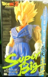 assembling model Super Size Sofubi figure 3