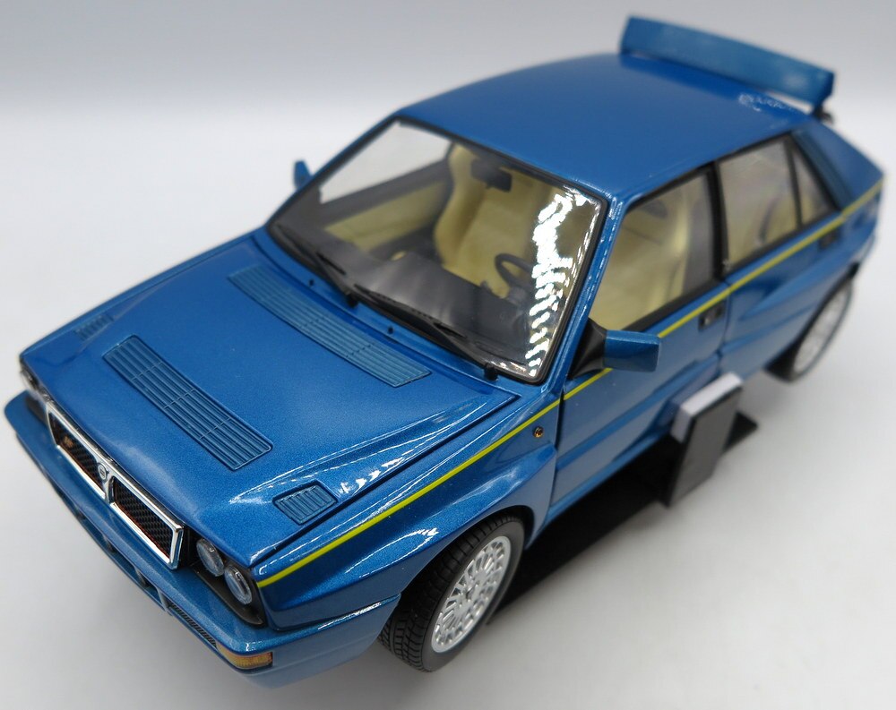 京商 1/18 ランチア デルタ HF インテグラーレ Evo.II `Blue Lagos