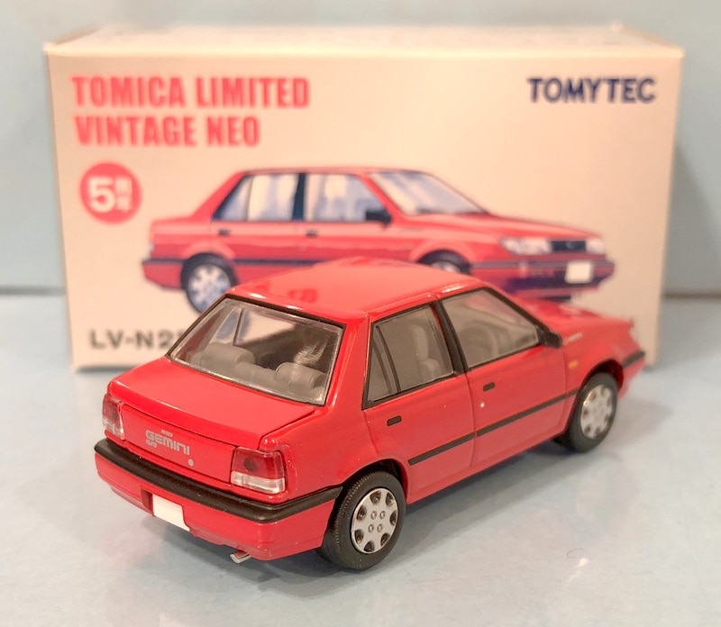 Tomica Neo Isuzu Gemini C/C LV-N23a Red 5th Anniversary Rare