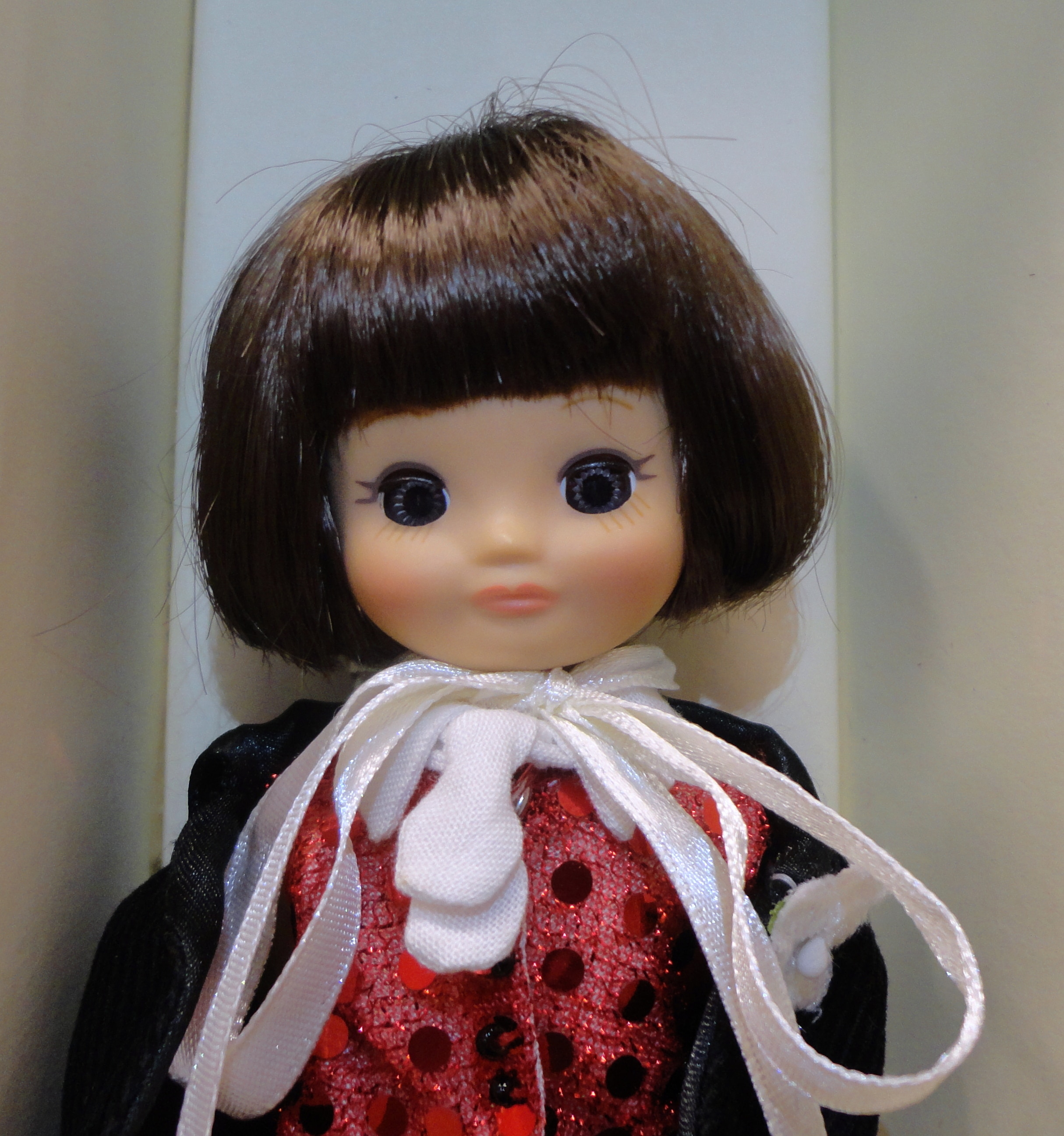 タイニーベッツィーマッコール Tiny Betsy Mccall ウィッグ