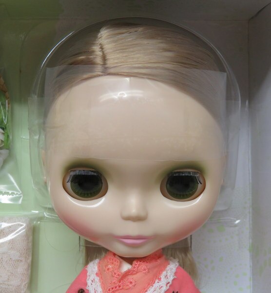 タカラ Blythe ネオブライス 【ストロベリーミルフィーユ 豆千代コラボ