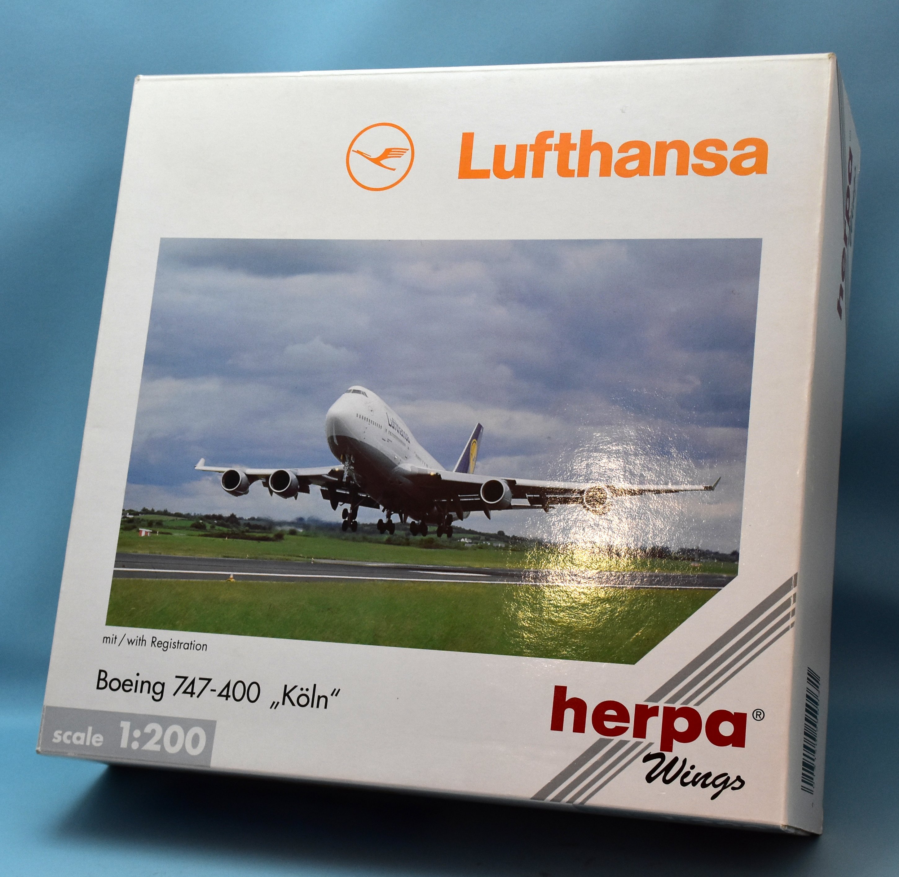 herpa 1/200 Lufthansa/Boeing 747-400 Koln/D-ABVR 550031