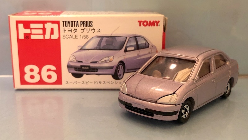 tomica toyota yaris